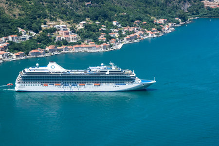 KOTOR, MONTENEGRO - 29 JUNE, 2019: Top view of the large cruise ship in the bay of Kotor, Montenegroのeditorial素材