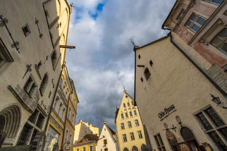 TALLINN, ESTONIA - 25 SEPTEMBER, 2019: Street of old Tallinn, capital of Estonia. Old Town is listed in the UNESCO World Heritage Listのeditorial素材