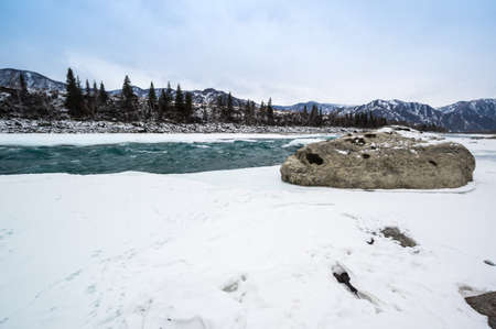 View of river Katun and Altay mountains in the winter, Siberia, Russiaの写真素材