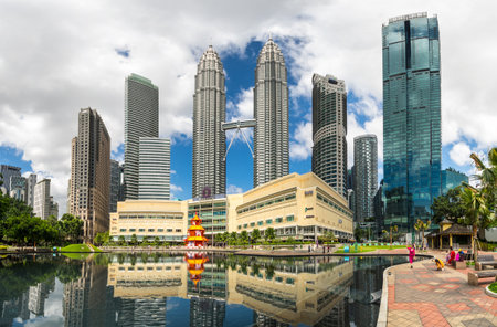KUALA LUMPUR, MALAYSIA - 01 FEBRUARY, 2020: The Petronas Towers, also known as the Petronas Twin Towers are twin skyscrapers in Kuala Lumpur, Malaysiaのeditorial素材