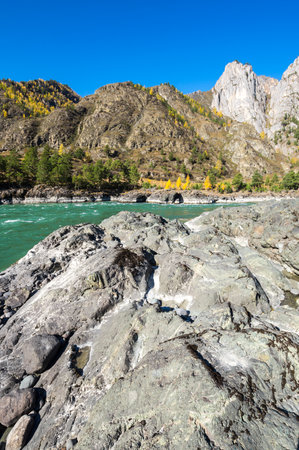 View of river Katun and Altay mountains in the autumn, Siberia, Russiaの写真素材