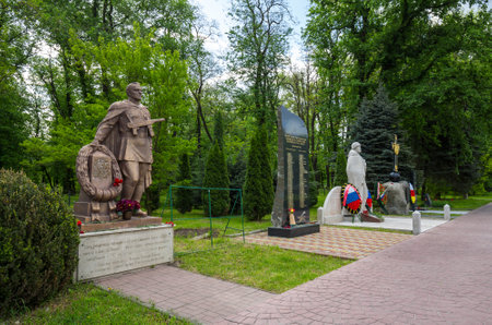 VLADIKAVKAZ, RUSSIA - MAY 09, 2021: Statues in the memorial park in Vladikavkaz city, North Ossetia-Alania Republic; Russiaのeditorial素材