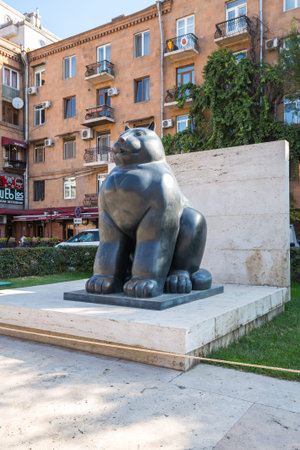 YEREVAN, ARMENIA - OCTOBER 08, 2021: Monument in the Victory park of Yerevan, Armeniaのeditorial素材