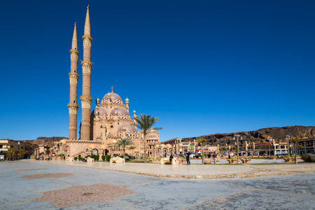 SHARM EL SHEIKH, EGYPT - JANUARY 21, 2022: Al Sahaba Mosque in the old market of Sharm el-Sheikh, Egyptのeditorial素材