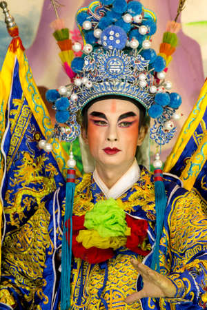 Ayutthaya - October 30: Unidentified actors of Chinese Opera at Wong Noi district on October 30, 2014 in Ayutthaya, Thailand.のeditorial素材