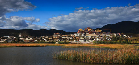 Ganden Sumtseling Monastery in Yunnan Chinaのeditorial素材