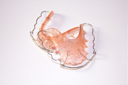 orthodontic teeth retainer brace bracket