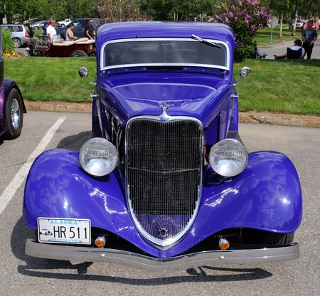 Fairbanks, Alaska, June 19,2010: Midnight Sun Cruise-In Auto Show,1930s Ford Coupeのeditorial素材