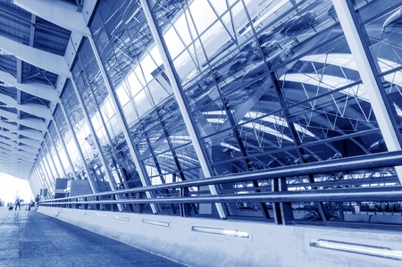 Modern glass curtain wall construction, the Shanghai Pudong International Airport のeditorial素材