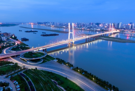 Night view of the bridge and city in shanghai china.
の写真素材