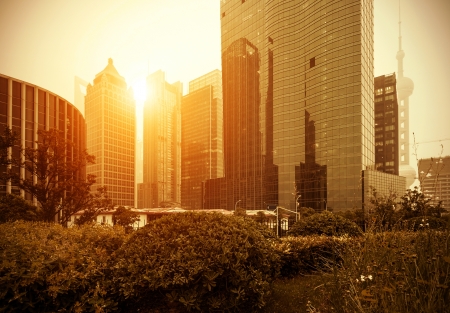 At dusk, the skyscrapers of Shanghai Pudong Lujiazui.のeditorial素材