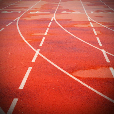 Numbers on running track - added vignette lets you focus on the numbers