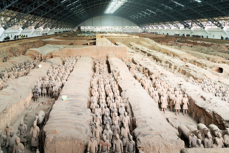 XI'AN, SHAANXI PROVINCE, CHINA - OCTOBER 17, 2017: The Terracotta Warriors of the famous Terracotta Army inside the Qin Shi Huang Mausoleum of the First Emperor of China.のeditorial素材