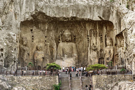 Luoyang,CHINA-SEPTEMBER 24,2020: Longmen Grottoes with Buddha's figures are Starting with the Northern Wei Dynasty in 493 AD. It is one of the four notable grottoes in China.のeditorial素材