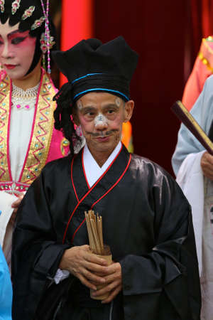 Guangzhou Ren Wei Temple with performance artistのeditorial素材