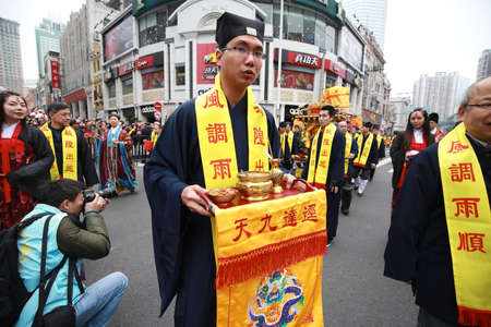 Atmosphere during the Chinese traditional festival at Guangzhou, Chinaのeditorial素材