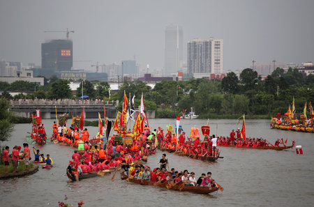 Guangzhou dragon boat