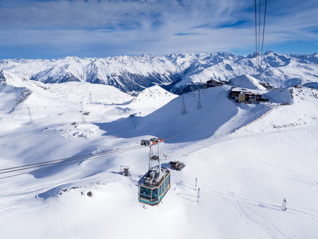 A driving cableway in the Parsenn mountains, Davos, Switzerland, 2015のeditorial素材