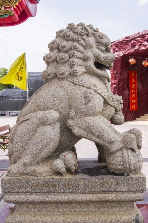 chinese lion statue in white backgroundのeditorial素材