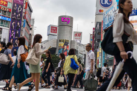 Shibuya Crossing during the day. People. Landscape orientationのeditorial素材