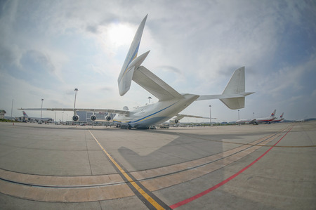 SEPANG, May 14 â Malaysia is lucky as once again it became the only Asean country to welcome the arrival of the worldâs largest aircraft, the Antonov An-225 Mriya, here, today.  The Ukrainian-designed cargo plane touched down at KL International Airpoのeditorial素材