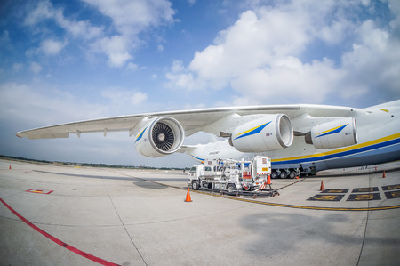SEPANG, May 14 â Malaysia is lucky as once again it became the only Asean country to welcome the arrival of the worldâs largest aircraft, the Antonov An-225 Mriya, here, today.  The Ukrainian-designed cargo plane touched down at KL International Airpoのeditorial素材