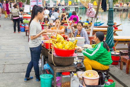 Street food market in Hoi An Vietnamのeditorial素材