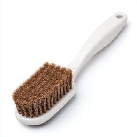This high-quality bristle brush offers an efficient way to clean delicate surfaces, remove dust from fabrics, and maintain tidy spaces in any home or office environment.の素材