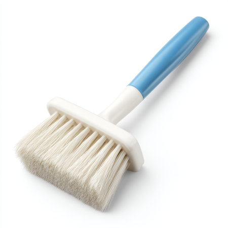 A versatile cleaning brush with soft bristles designed for effective dusting and scrubbing, featuring an ergonomic handle for comfortable use in various cleaning tasks.の素材