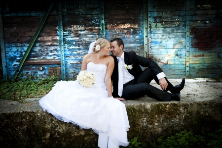 Bride and groom outdoor wedding portraits の写真素材