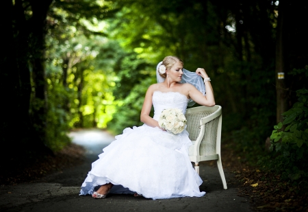 Bride and groom outdoor wedding portraits の写真素材