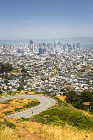 View of San Francisco skyline from Twin Peaks Park, San Francisco, California, USA, North Americaの写真素材