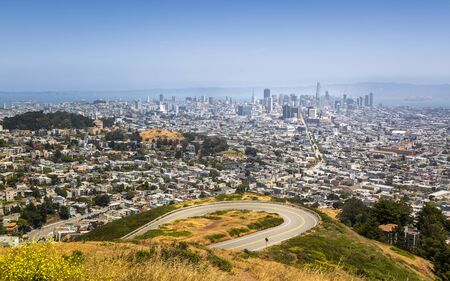 View of San Francisco skyline from Twin Peaks Park, San Francisco, California, USA, North Americaの写真素材