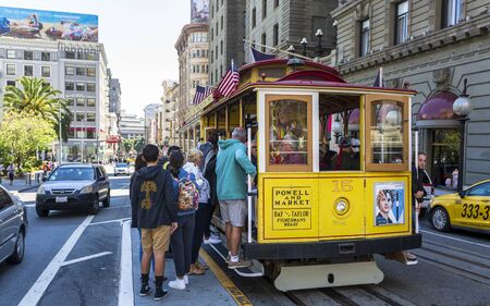 San Francisco, USA - June 8 2018: View of Cable car on Powell Street, San Francisco, California, United States of America, North Americaのeditorial素材
