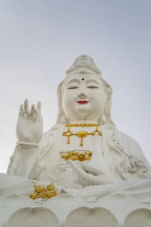 Wat Huay Pla Kang temple Big Buddha at dusk, Chiang Rai, Thailand, Southeast Asia, Asiaの写真素材