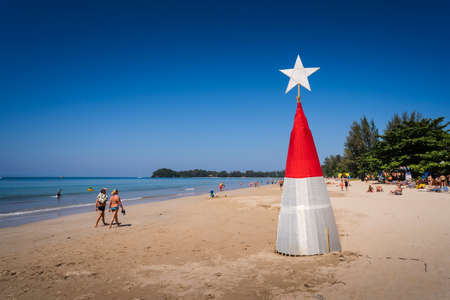 Koh Lanta, Thailand - December 27th 2019: Christmas Tree on Long Beach, Phra Ae Beach, Ko Lanta island, Krabi, Thailand, Southeast Asiaのeditorial素材