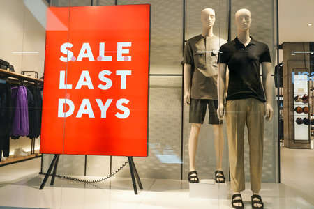 Poland, Bydgoszcz -11 August, 2021: Male mannequins in a shop window. Men's fashion. Showcaseのeditorial素材