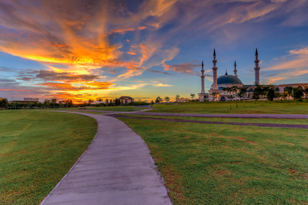 JOHOR BAHRU,Malaysia- 19 October 2017 : The Long Exposure Picture Of Sultan Iskandar mosque With The Golden Sunset As A Backgroundのeditorial素材