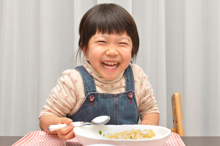 Girls have dinnerの写真素材