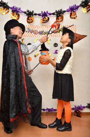 Parent and child enjoy Halloweenの写真素材