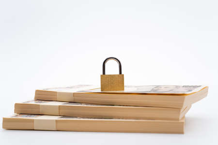 Wad and padlock