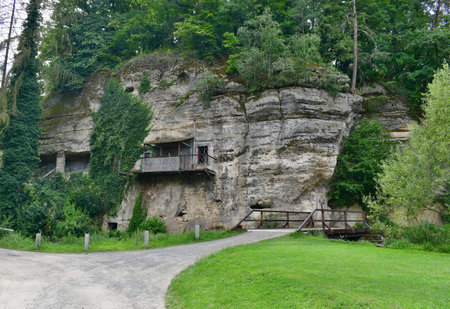 The Harasov rock apartment is located in a rock wall above the Psovka valley on the yellow tourist sign. A relief of Christ is carved not far from the rock apartment. The rock apartment was created from the cellars of a medieval castle, which stood on topのeditorial素材