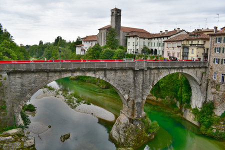 The Devil's Bridge is a symbol of the city of Cividale del Friuli, in the province of Udine, in the autonomous region of Friuli-Venezia Giulia, Italy. Built of stone from 1442 and divided into two arches, it rests on a natural rock located in the bed of tのeditorial素材