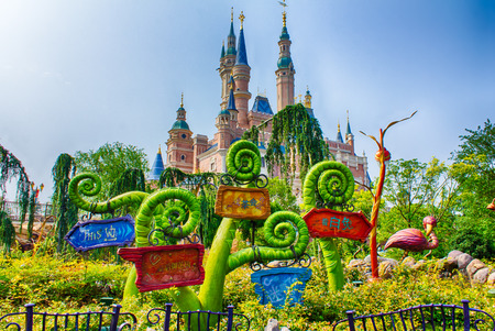 The grand opening of Shanghai Disneylandのeditorial素材