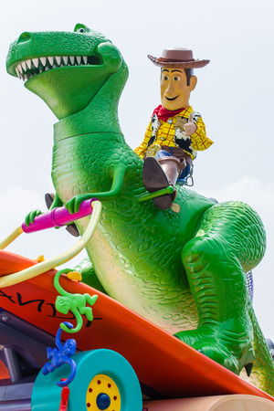 2016-6-17, Shanghai Disneyland paradeのeditorial素材