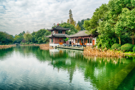 Hangzhou West Lake Curved Yard and Lotus Pool in Summerのeditorial素材