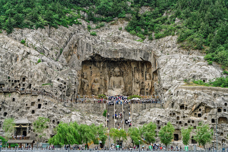 Longmen Grottoes at Luoyang, Henan.のeditorial素材