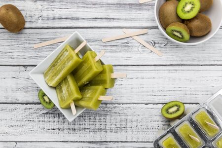Kiwi ice pops (fresh) as detailed close-up shot, selective focus)の写真素材