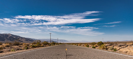 Lonely road in Death Valley, California, United Statesの写真素材