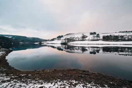 Derwent valley covered in snowの写真素材